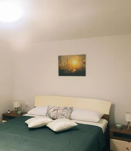 Nyaraló House Solis *
