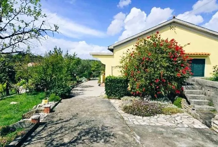 度假居 House Solis